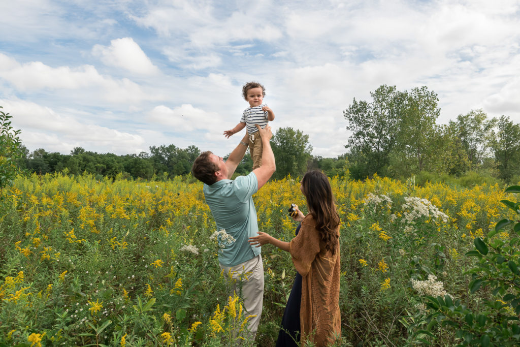 Family session for parents and a toddler son at SongBird Slough Forest Preserve in Itasca by family photographer Mila Craila Photography