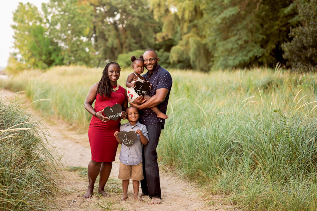 Family session for a family of four on the beach at Gillson Park in Wilmette by family photographer Mila Craila Photography